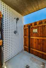 5917 Melrose Ave (38)