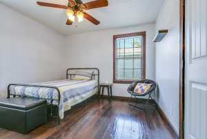 2706 San Antonio St (23)