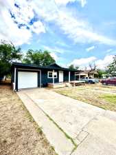 4004 Travis St (3)