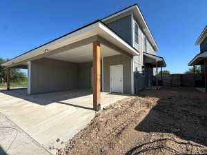 1065 Holiday Dr (10)