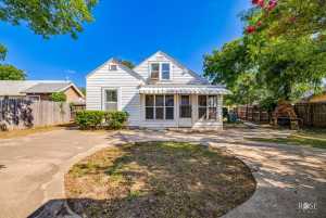 1315 W Harris Ave (31)