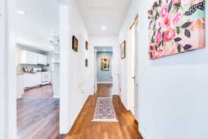 206 N Van Buren St (30)