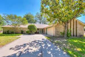 8006 S Country Club Dr (3)