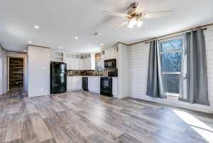 407 W Nueces Dr (7)