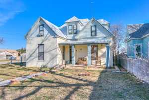 1402 Preusser St (3)